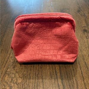 Anthropologie Velvet Mollie Croco Pink Coral Clamshell Clutch Purse